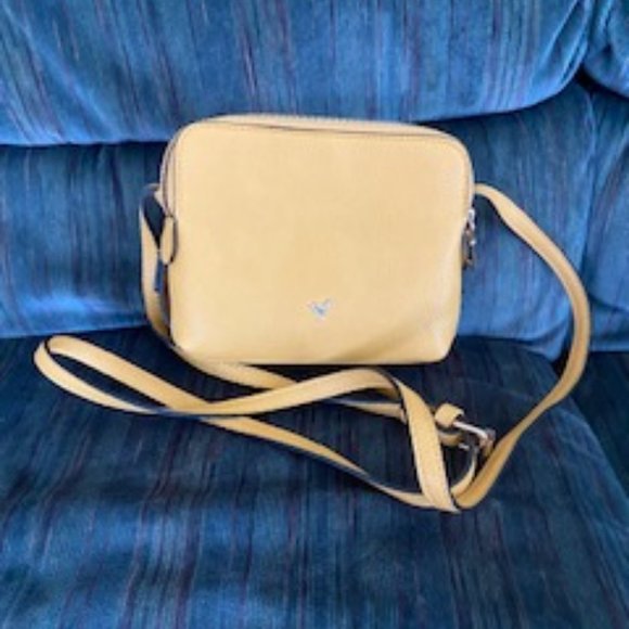 Lily and Ivy small crossbody purse - Picture 6 of 7